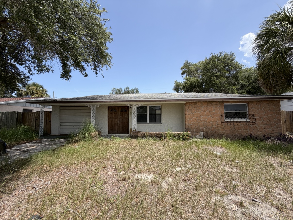 3635 Holiday Lake Dr